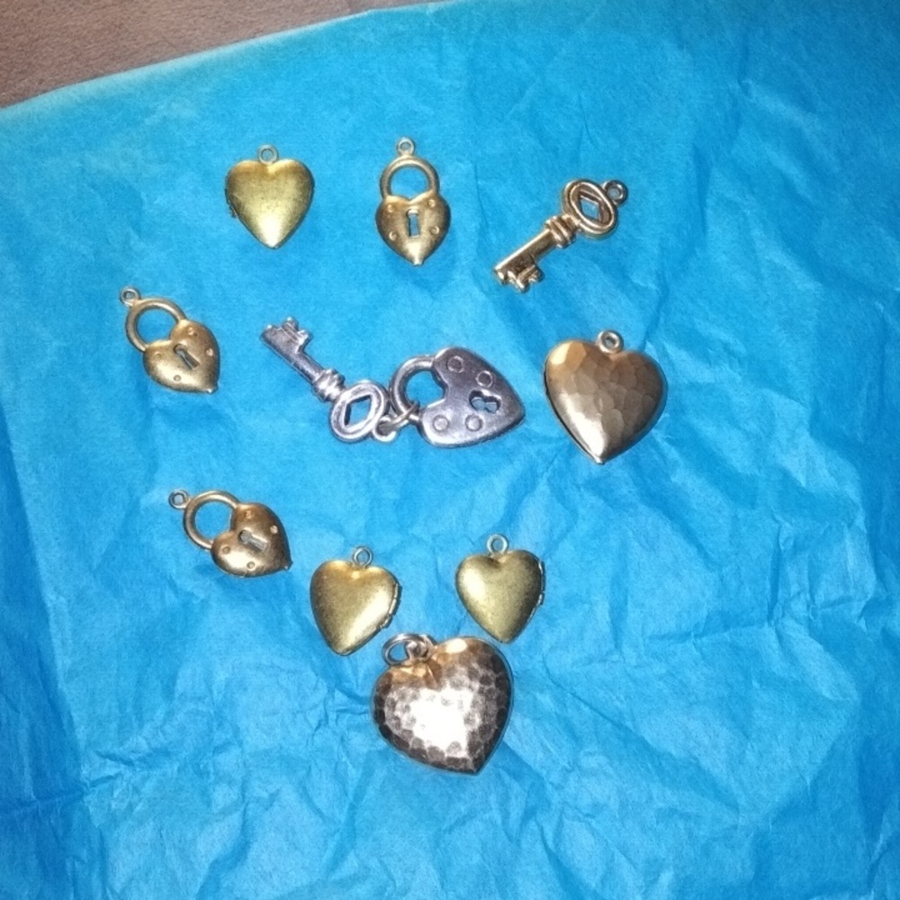 You get All different hearts and keys pendants some lockets